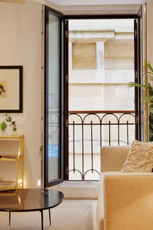 شقة 8 Balconies Heart Of The Old Town سان سيباستيان المظهر الخارجي الصورة